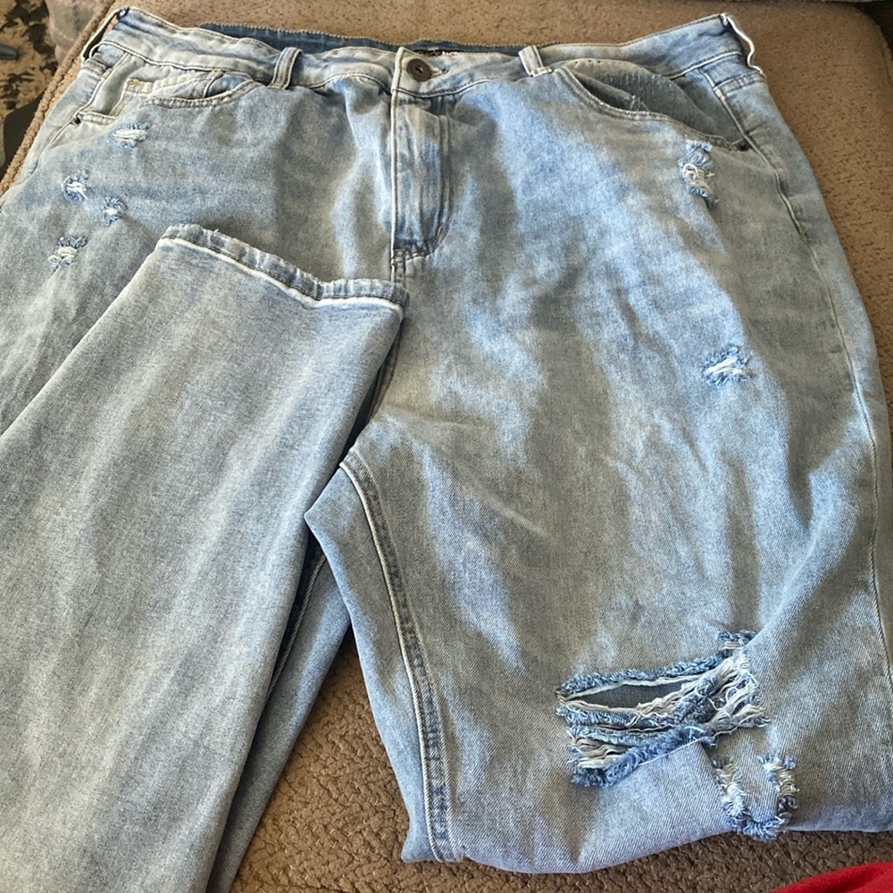 Very light washed jeans with rips